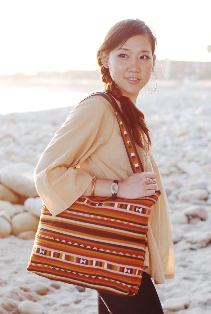 Handmade shoulder bags sales