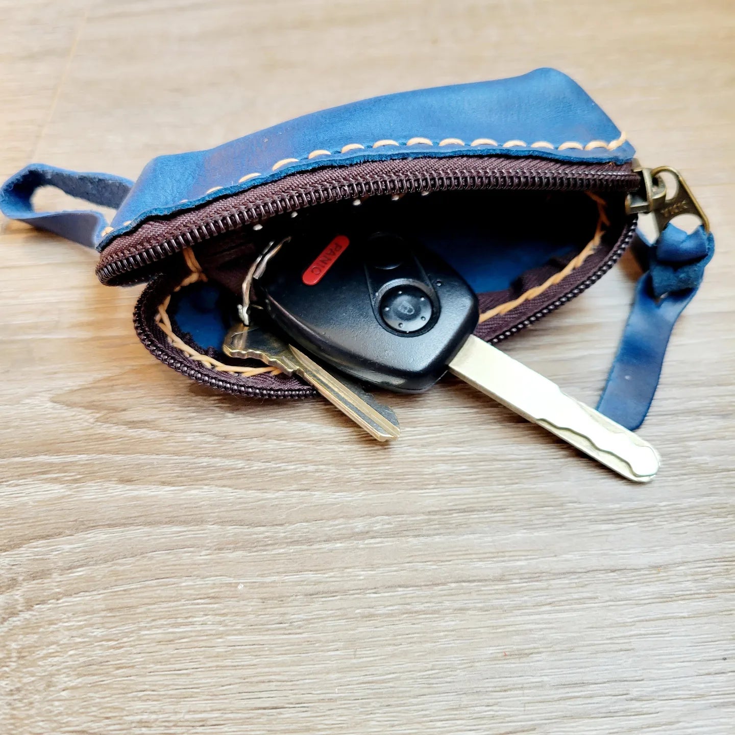 Handmade leather tube shape coin purse tressures keeper(12 pack/ $8 ea.)