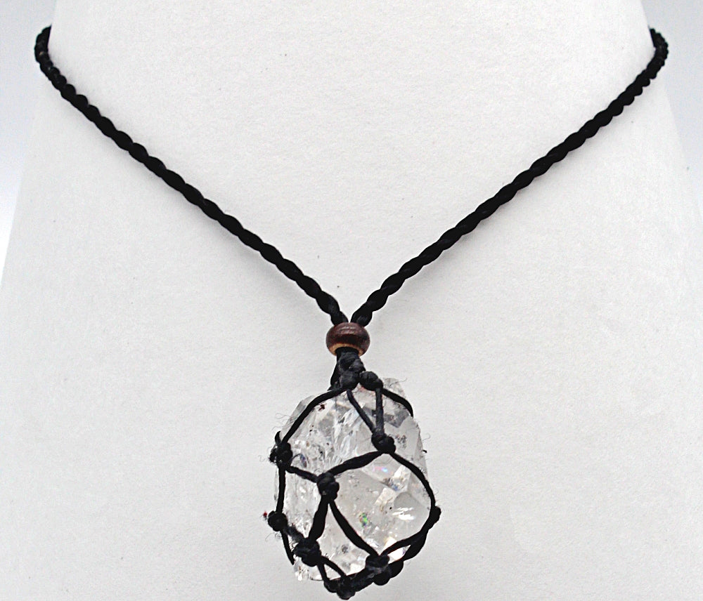 Handmade interchangeable macramé cage necklaces without stone